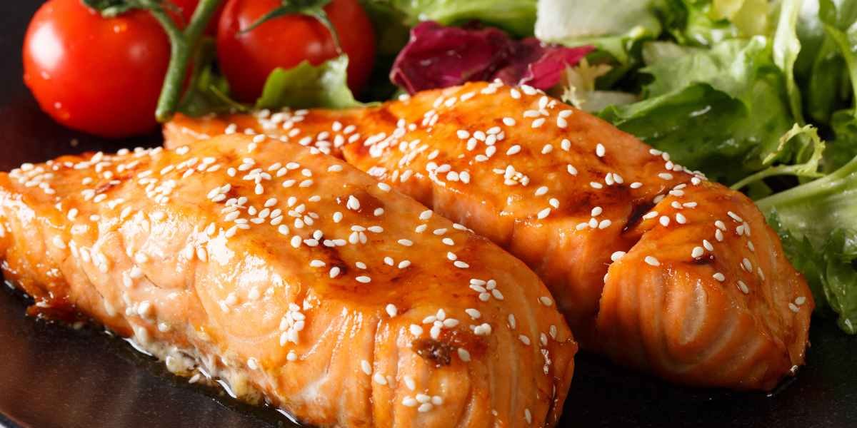 Sesame Salmon Chopped Salad