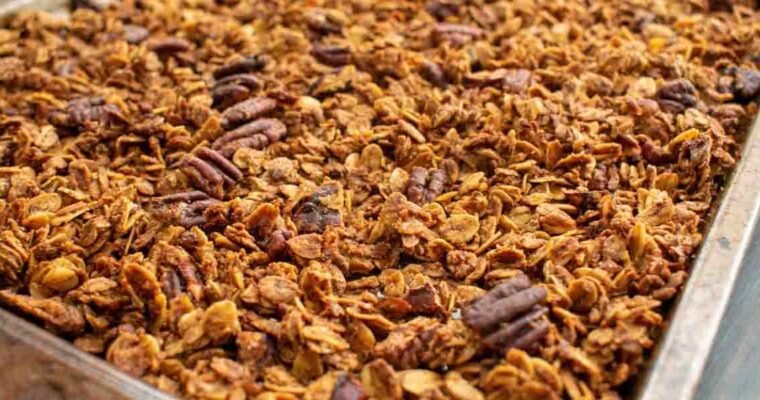Vanilla Pecan Granola
