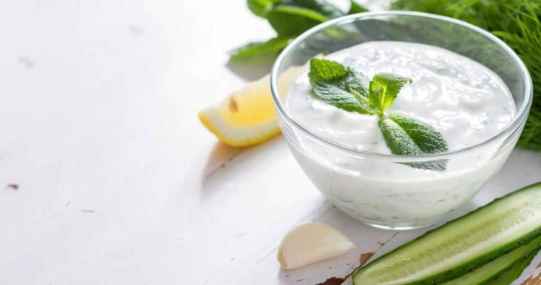 Cucumber Mint Yogurt Dip